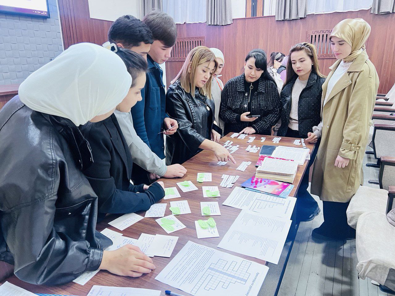 NamDPIda Ochiq Dars: Rus Tili va Qiyosiy Tipologiya Mavzularida Yangi Yondashuvlar