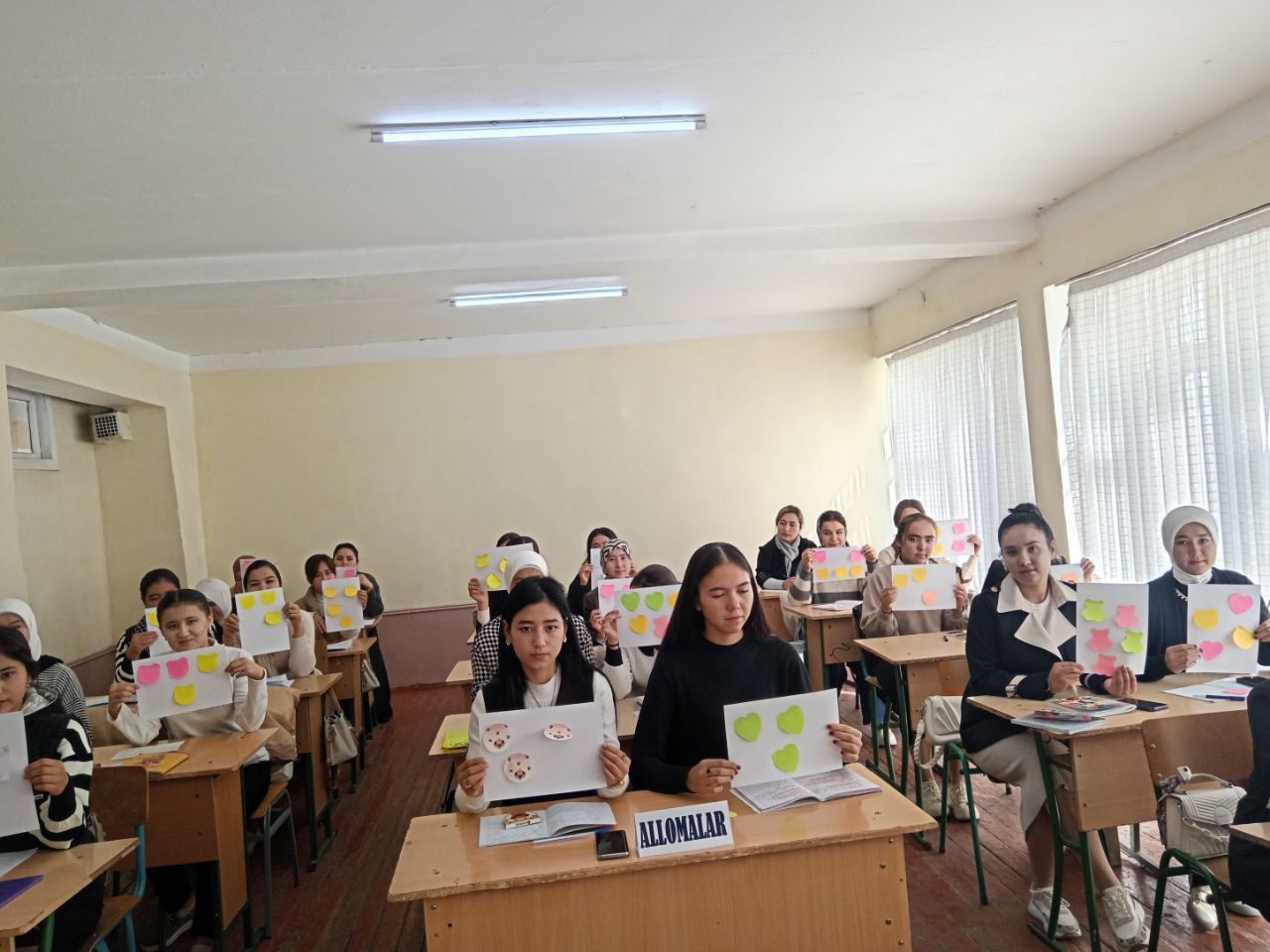 "Global jarayonlar va barqaror taraqqiyot" mavzusida ochiq seminar mashg'uloti  bo'lib o'tdi.