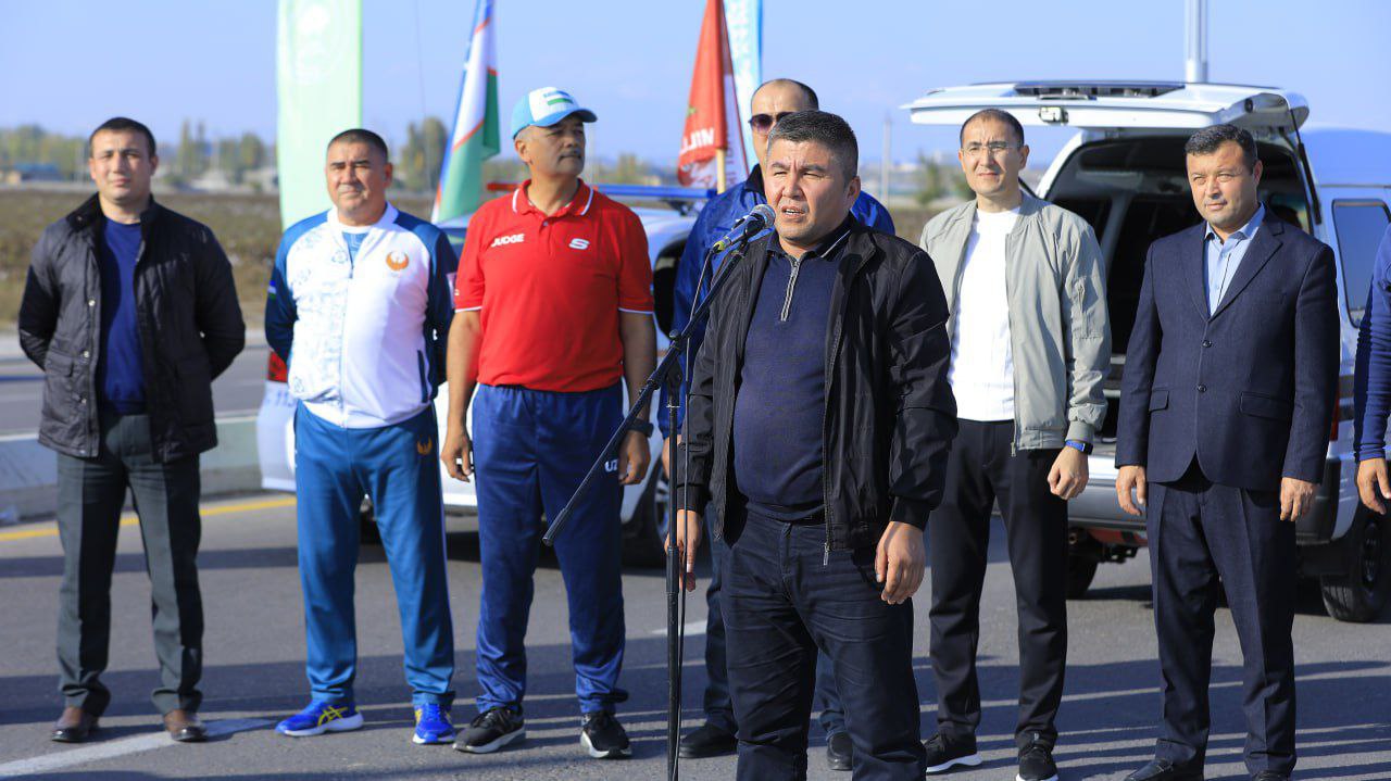 “Talaba - yugur” sport musobaqasida Namangan davlat pedagogika institutining  5 nafar talaba va 1 nafar o'qituvchisi sovrindor bo'ldi.