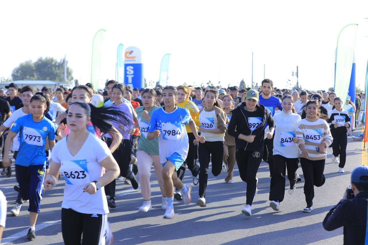 “Talaba - yugur” sport musobaqasida Namangan davlat pedagogika institutining  5 nafar talaba va 1 nafar o'qituvchisi sovrindor bo'ldi.