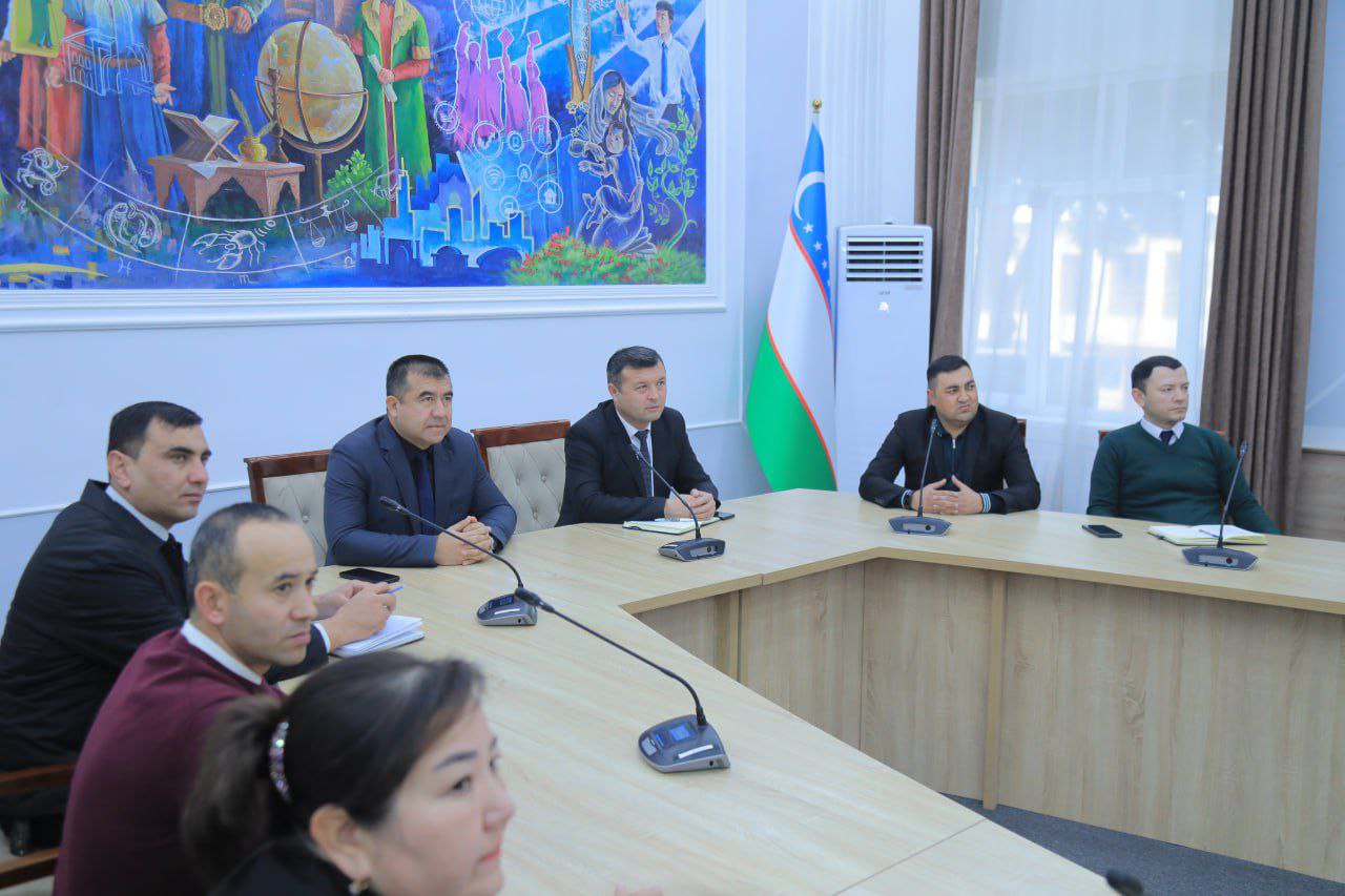 Namangan davlat pedagogika instituti rahbar va xodimlari hamda professor-oʻqituvchilari "Siyosiy-ma’rifat soati"da ishtirok etdi.