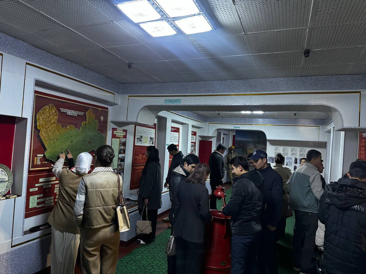 NamDPI talabalari FVB muzeyida