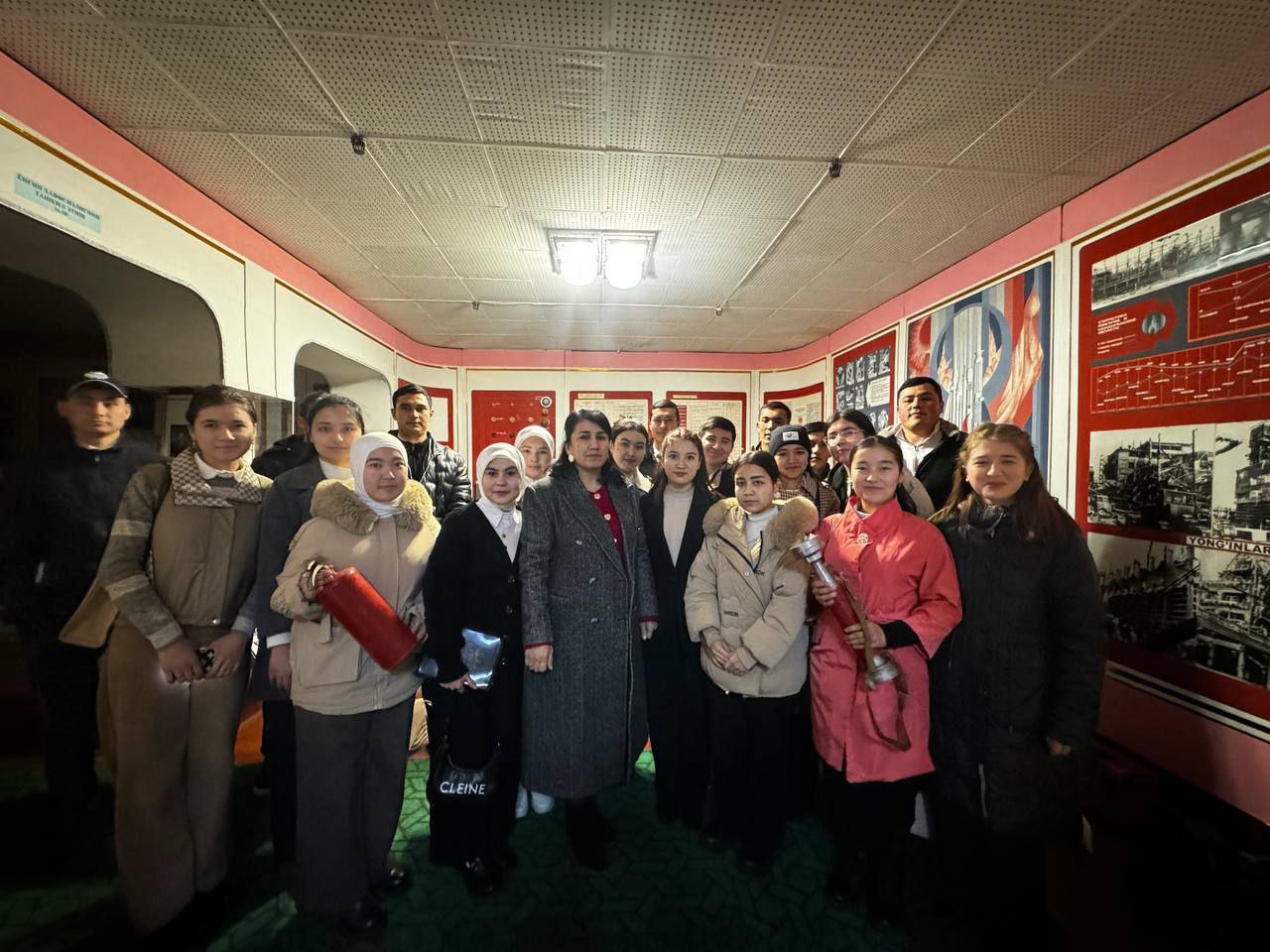 NamDPI talabalari FVB muzeyida