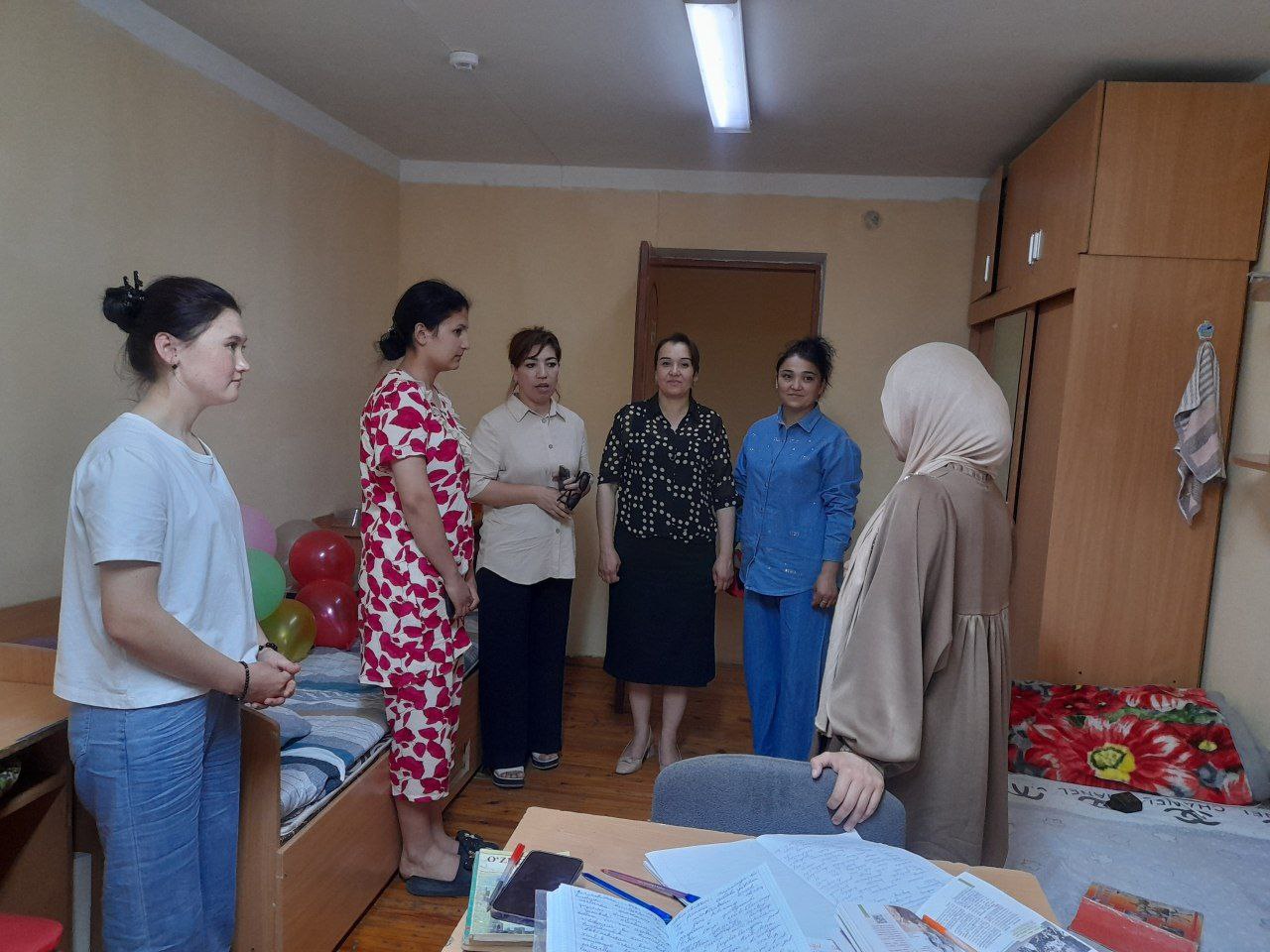 Talabalar turar joyiga tashrif