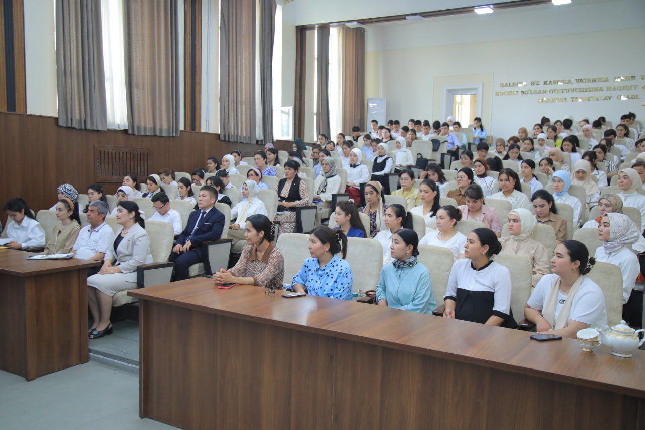 Institut Faxriy professori  Safo Matjon bilan uchrashuv