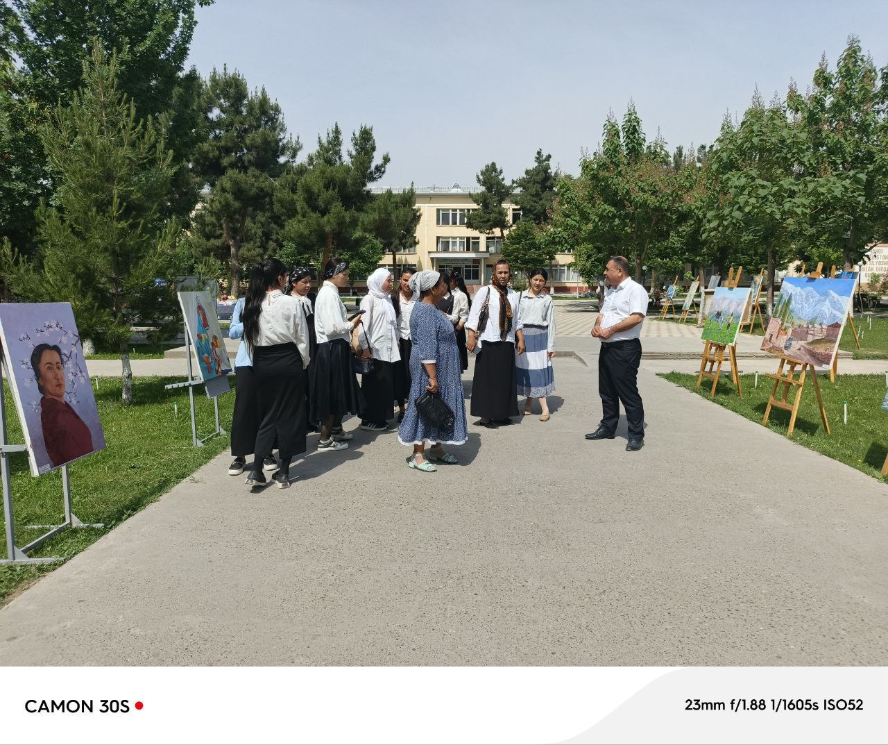 "Ochiq eshiklar" kuni davom etmoqda