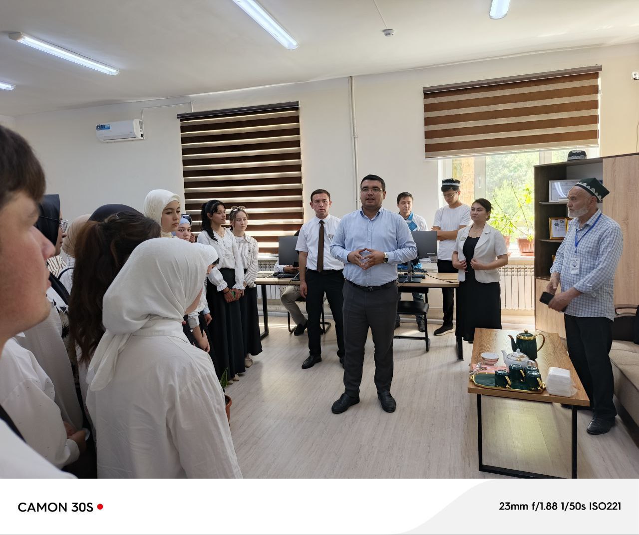 "Ochiq eshiklar" kuni davom etmoqda