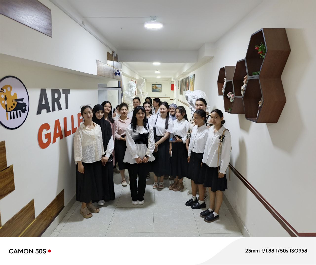 "Ochiq eshiklar" kuni davom etmoqda