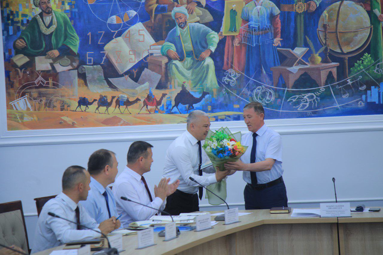 NAMANGAN DAVLAT PEDAGOGIKA INSTITUTIDA 9-SONLI KENGAYTIRILGAN KENGASH YIGʻILISHI BO'LIB O'TDI