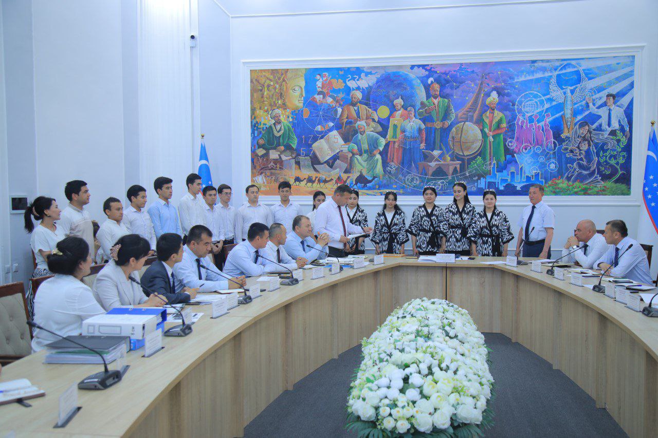 NAMANGAN DAVLAT PEDAGOGIKA INSTITUTIDA 9-SONLI KENGAYTIRILGAN KENGASH YIGʻILISHI BO'LIB O'TDI