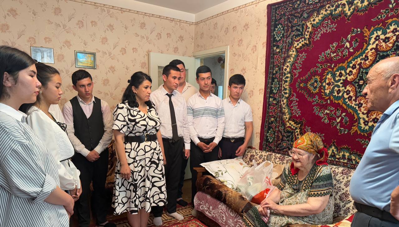 INSON AZIZ— XOTIRA MUQADDAS