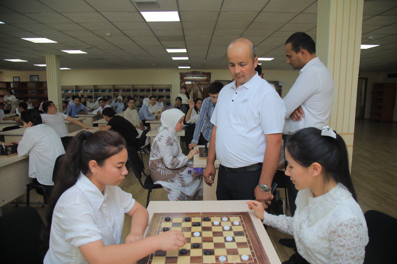 "Intellektual olimpiada" turniri doirasida sportning shaxmat va shashka turlari bo'yicha musobaqa tashkil etildi.