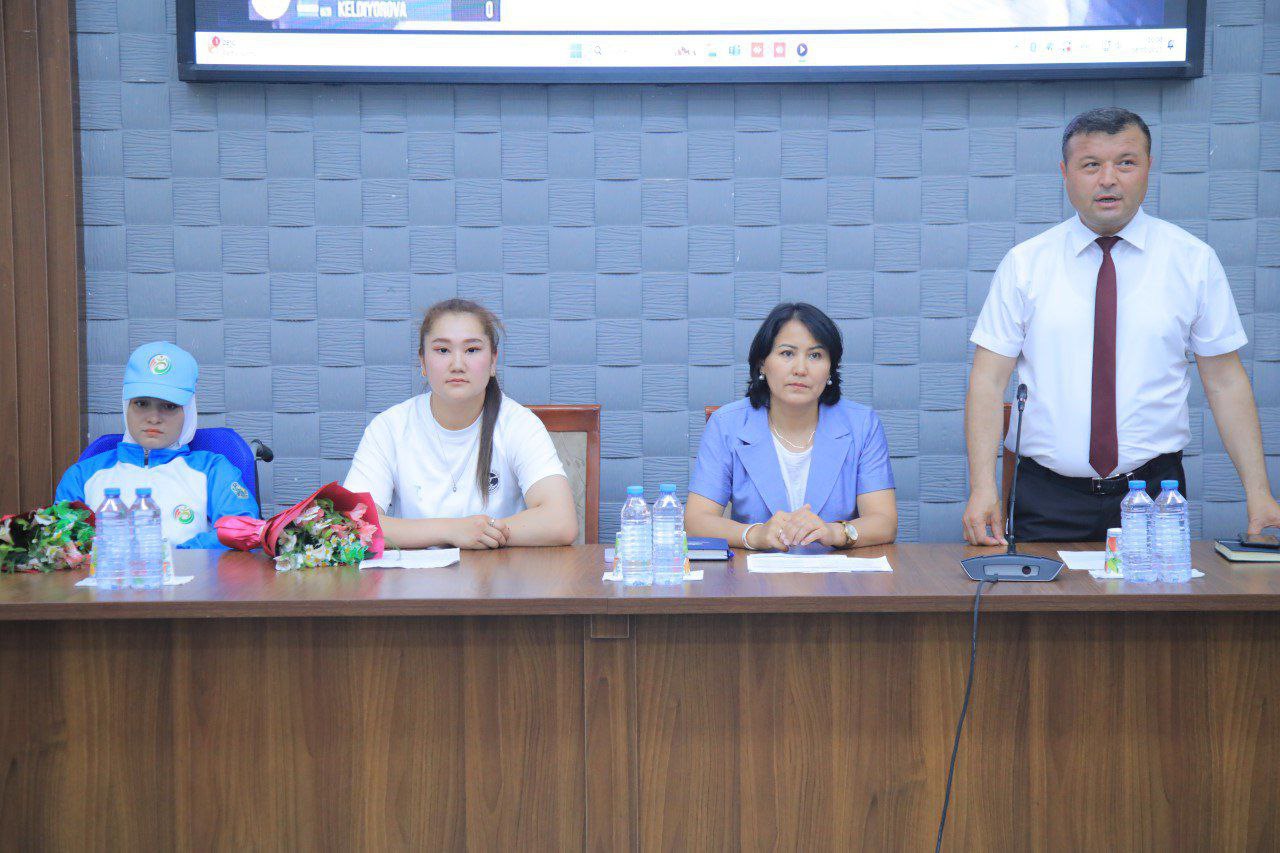 "SOGʻLOM AYOL — YANGI OʻZBEKISTON TAYANCHI" talaba-qizlar va chempion xotin-qizlar uchrashuvi