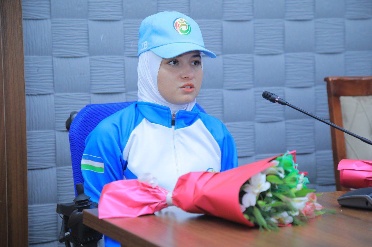 "SOGʻLOM AYOL — YANGI OʻZBEKISTON TAYANCHI" talaba-qizlar va chempion xotin-qizlar uchrashuvi