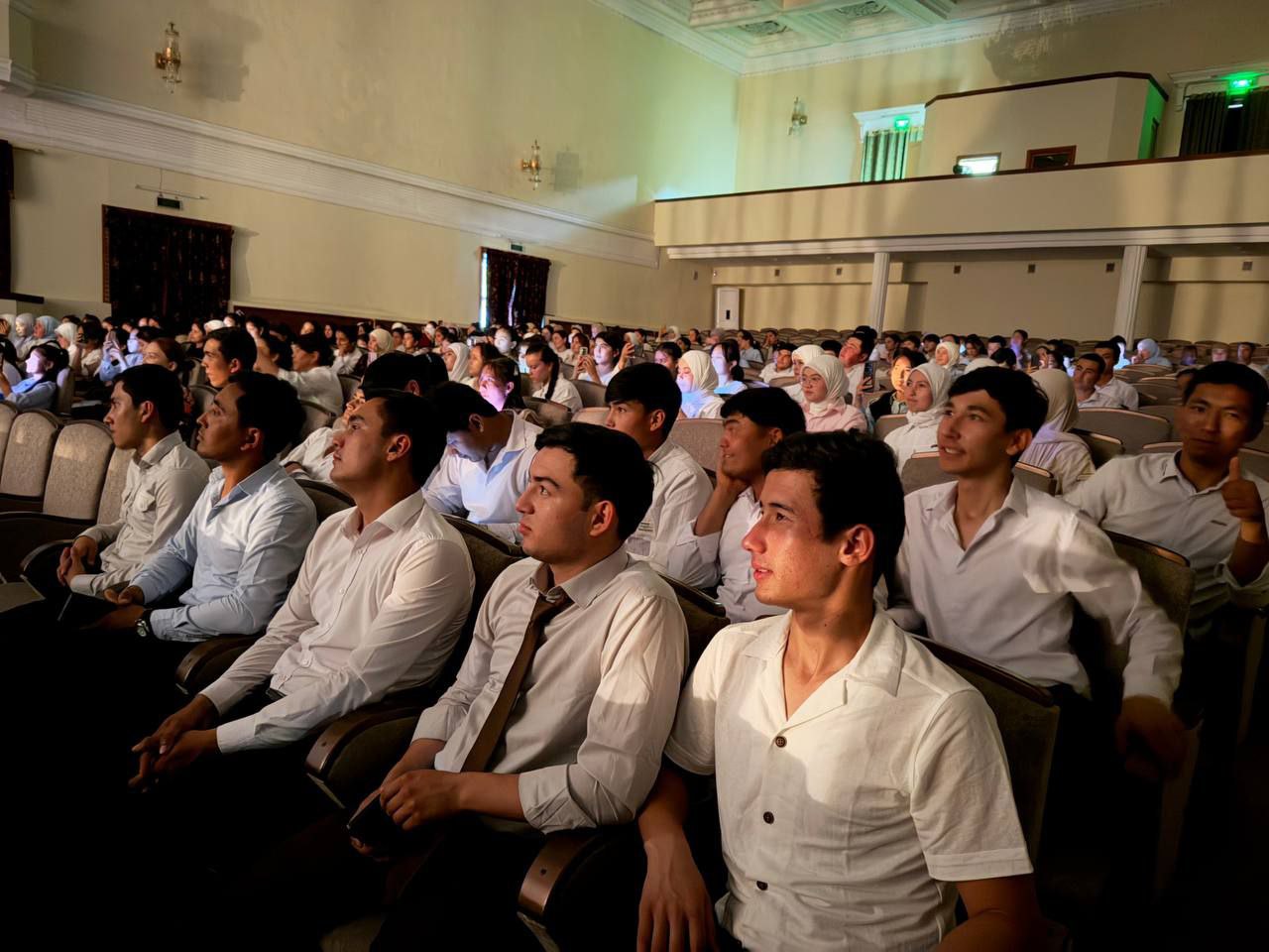 NamDPI talabalari uchun spektakl namoyish etildi