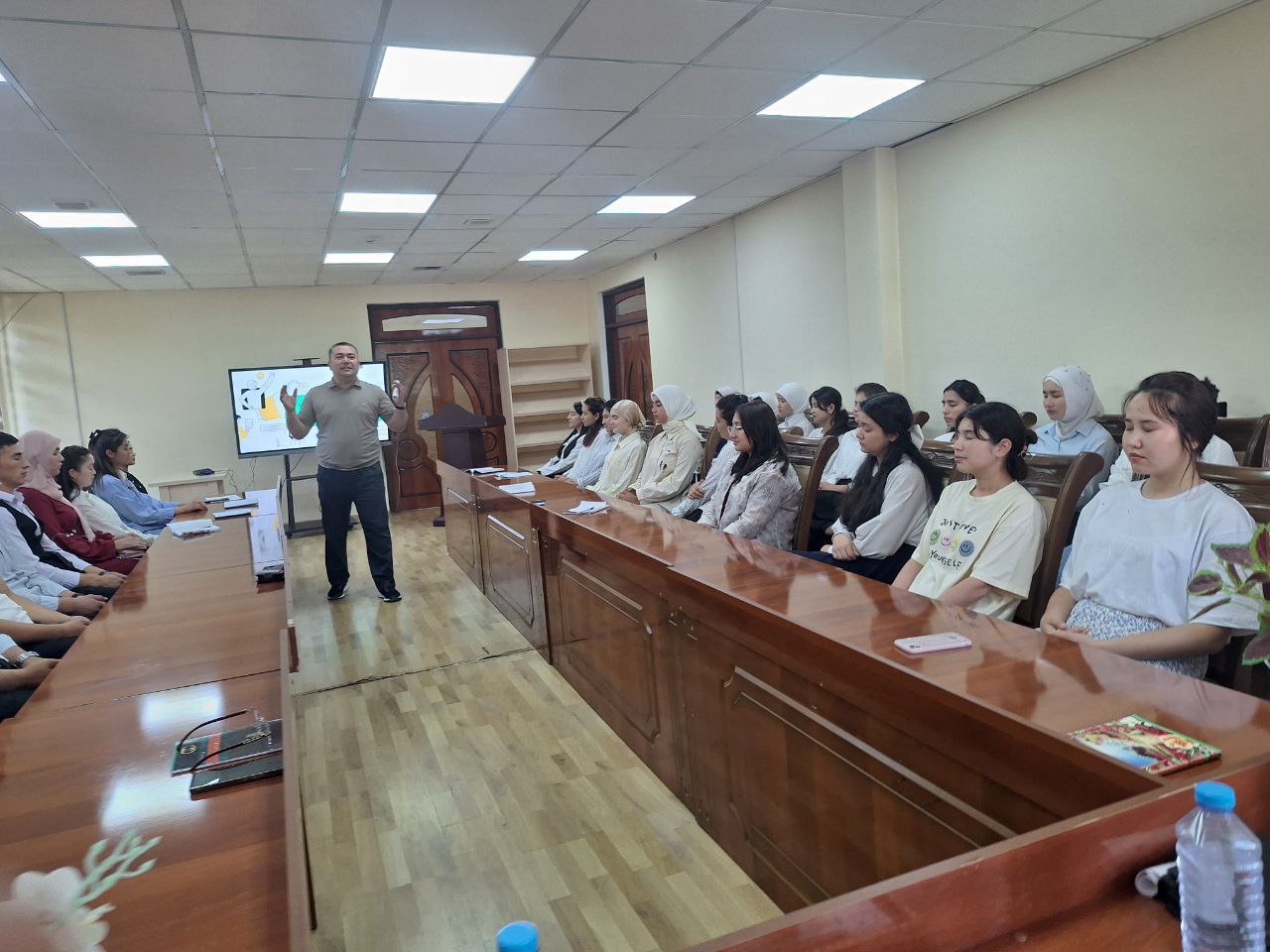 "Inson ruhiyatida shukronalik hissining ahamiyati” mavzusida psixologik trening oʻtkazildi.