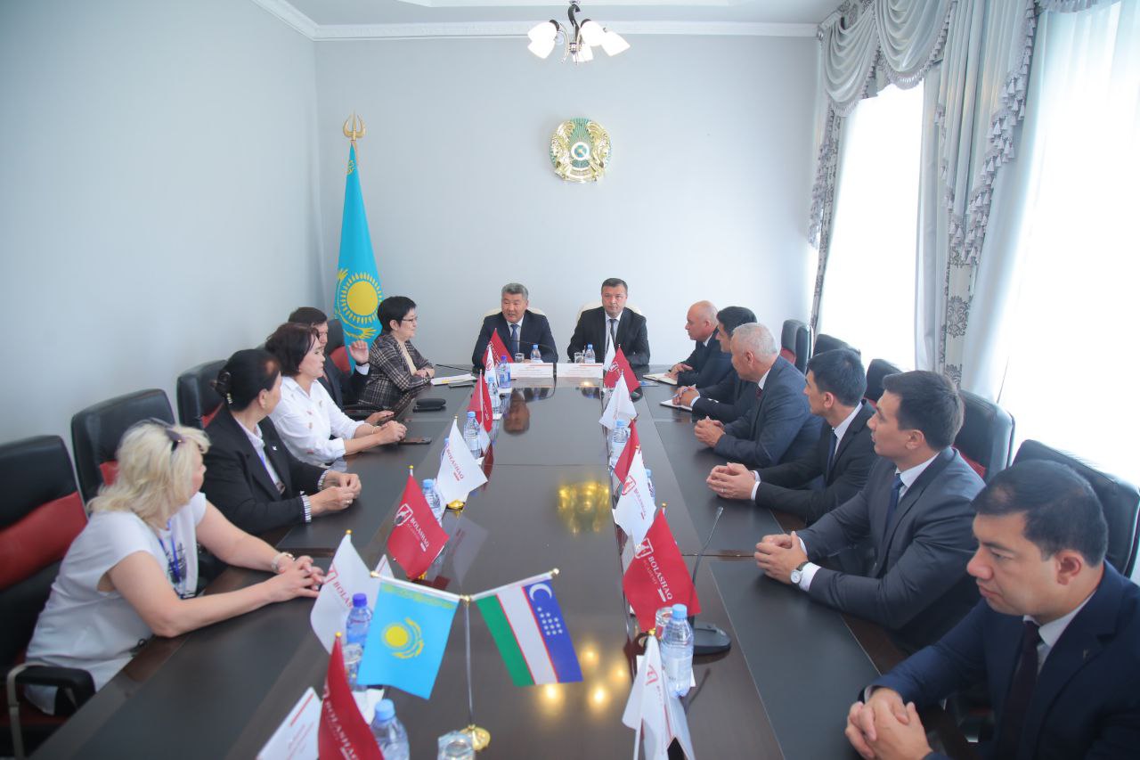 NamDPI delegatsiya a'zolari "Balashaq" akademiyasida