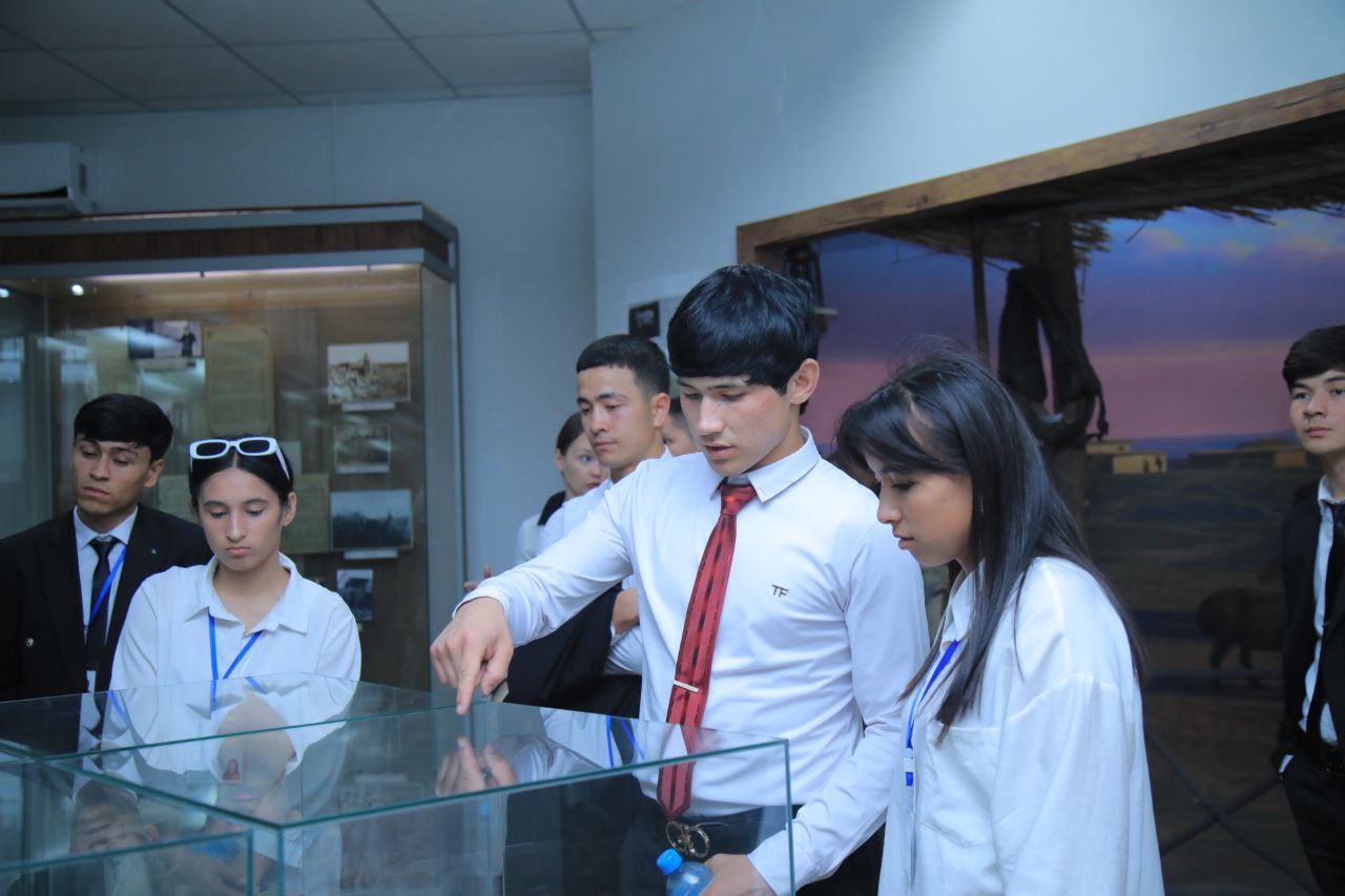 Talabalarni hayratga solgan "Siyosiy qatagʻonlar" muzeyi