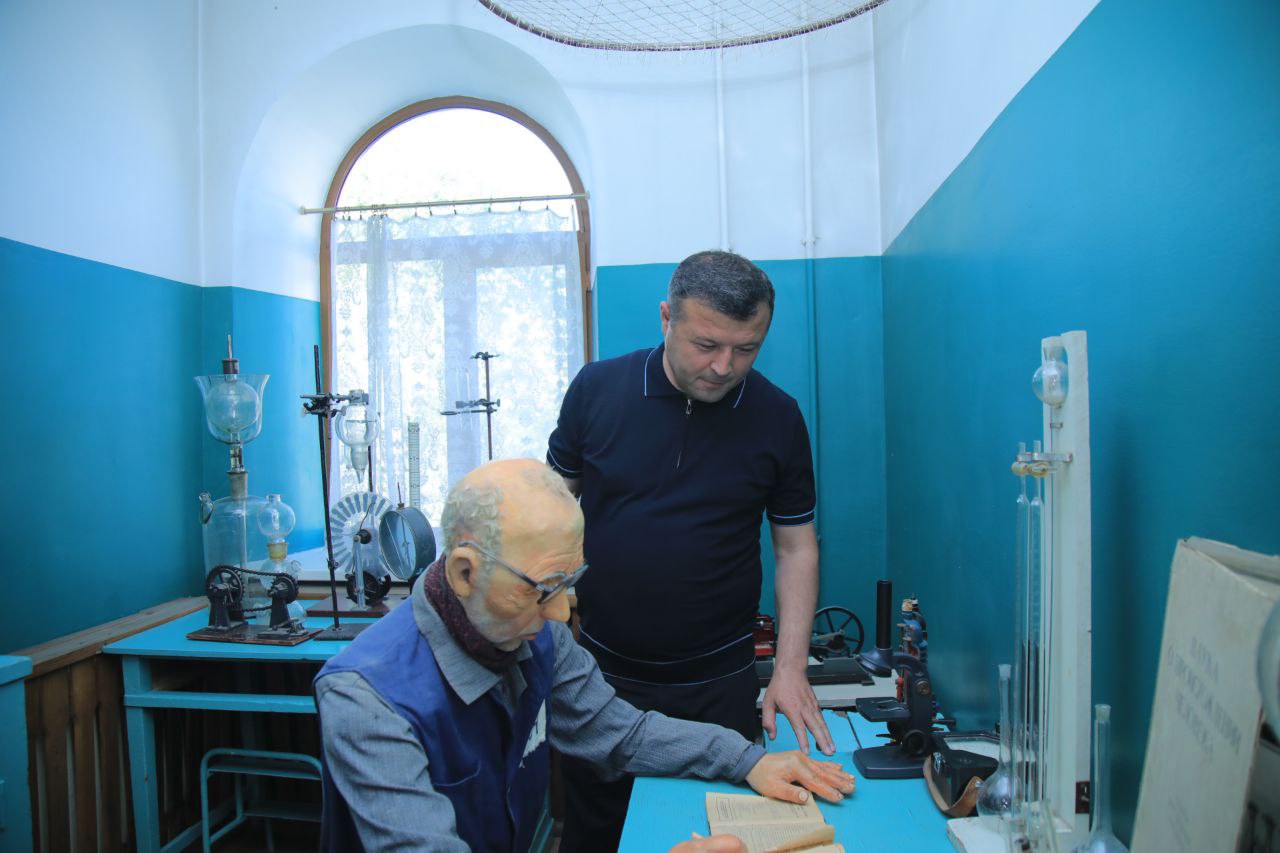 Talabalarni hayratga solgan "Siyosiy qatagʻonlar" muzeyi