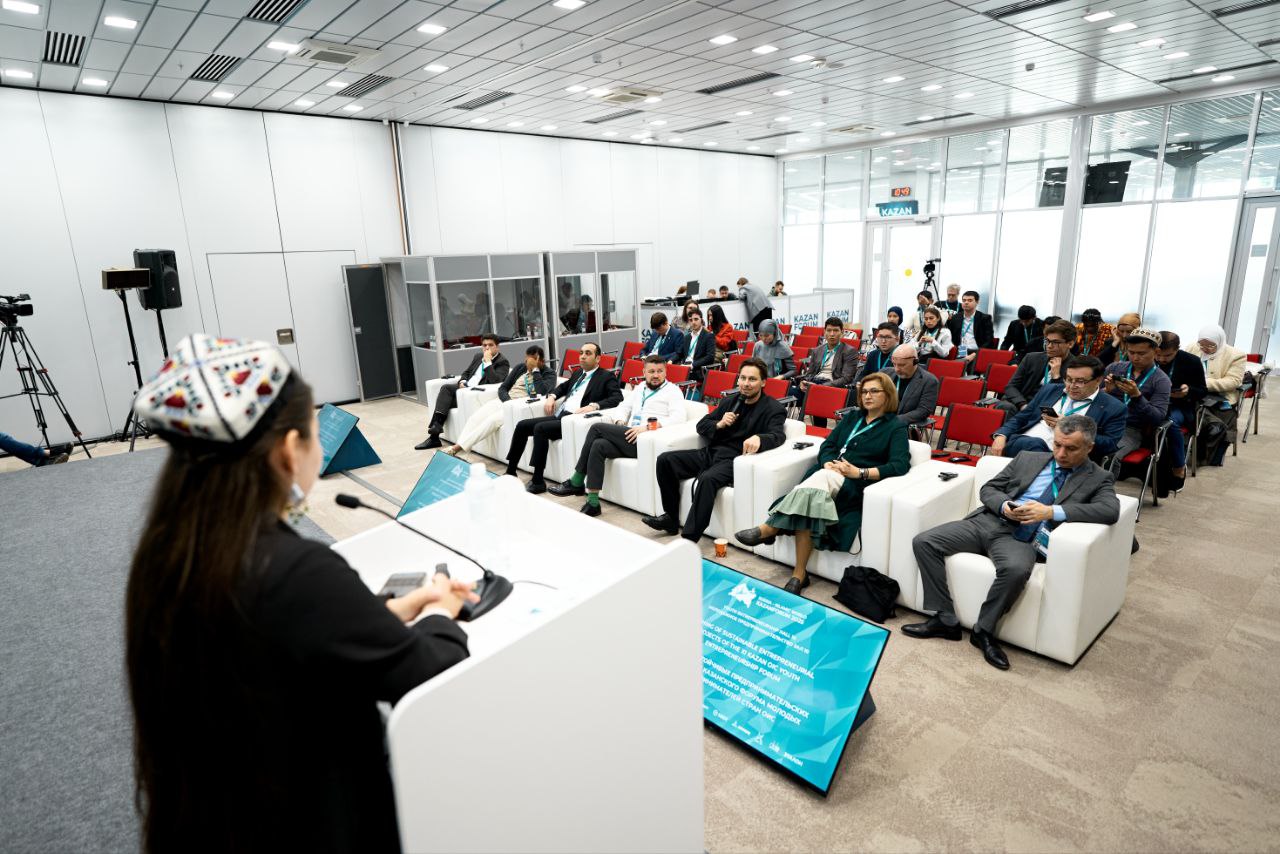 "Rossiya – Islom olami: KazanForum 2025" forumida NamDPI talabasi ishtirok etdi.