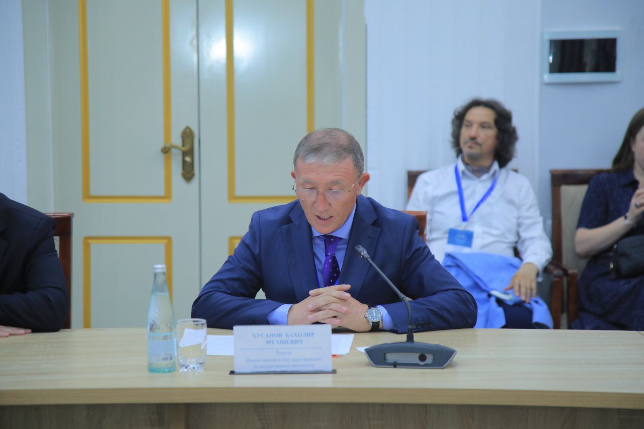 Ikki davlat oliy taʼlim tizimi vakillari oʻrtasida muzokaralar olib borildi.