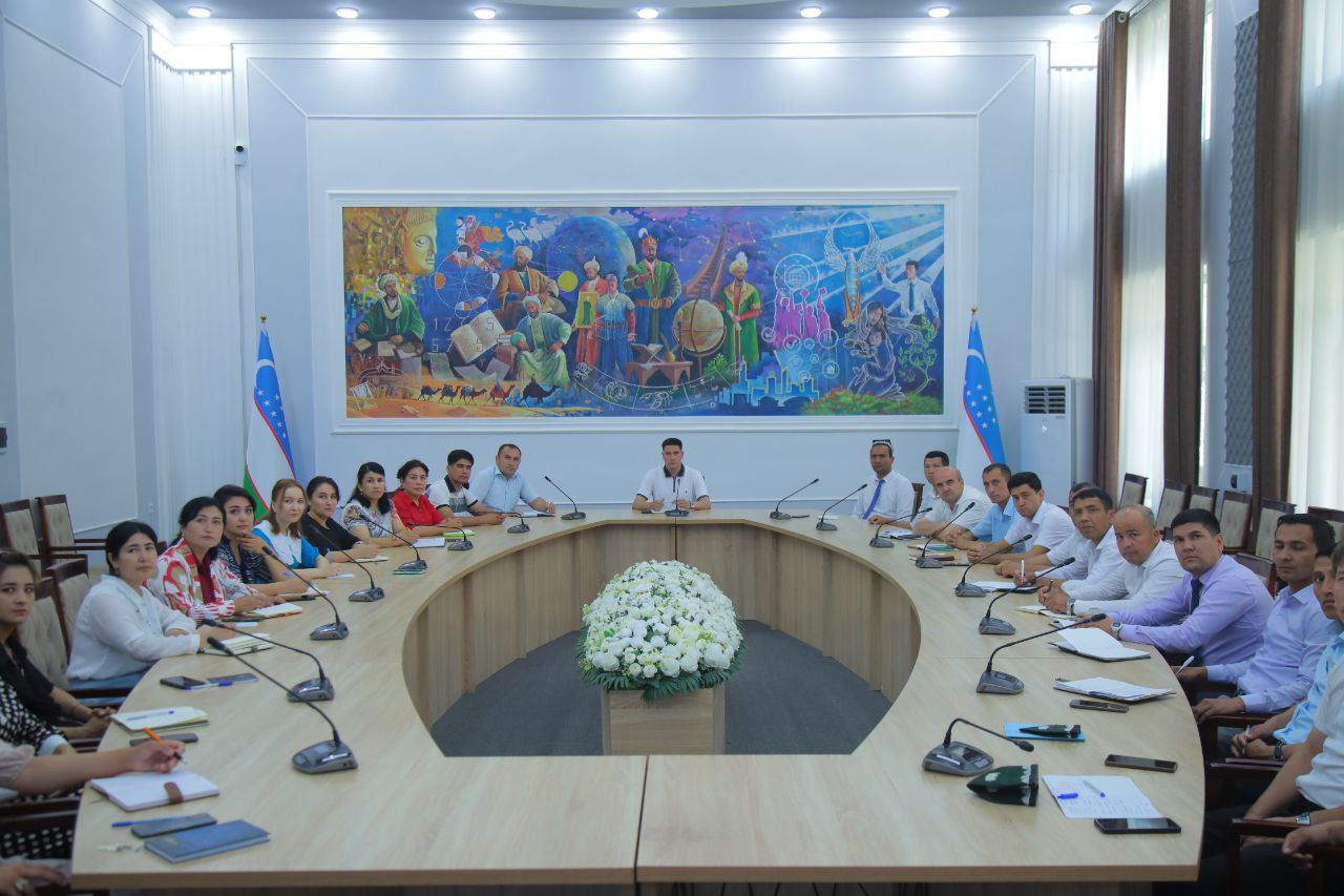 NamDPI rahbar va xodimlari hamda professor-oʻqituvchilari "Siyosiy-ma’rifat soati"da ishtirok etdi.