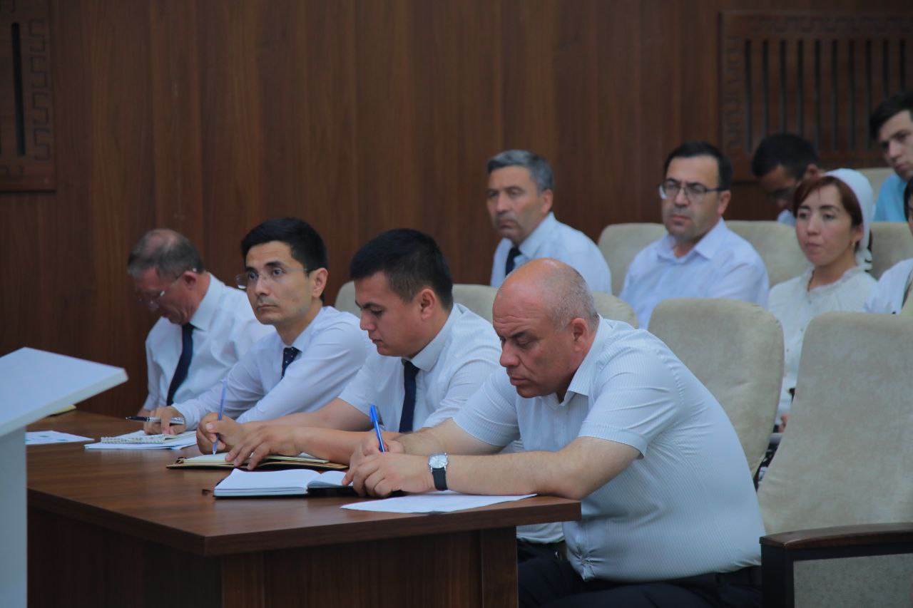 Yangi gʻoyalar — yangi natijalar sari: NamDPIda yosh tadqiqotchilar bilan uchrashuv