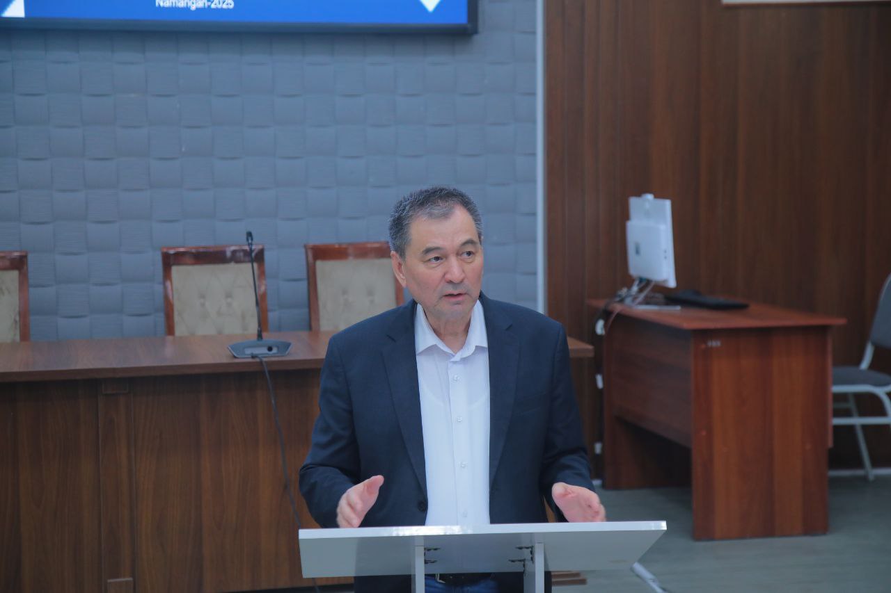 Yangi gʻoyalar — yangi natijalar sari: NamDPIda yosh tadqiqotchilar bilan uchrashuv