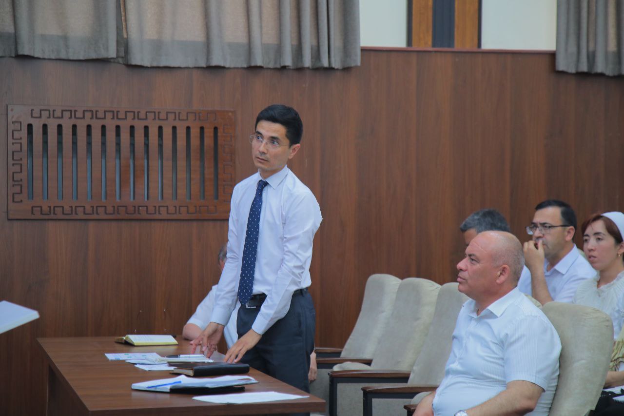 Yangi gʻoyalar — yangi natijalar sari: NamDPIda yosh tadqiqotchilar bilan uchrashuv