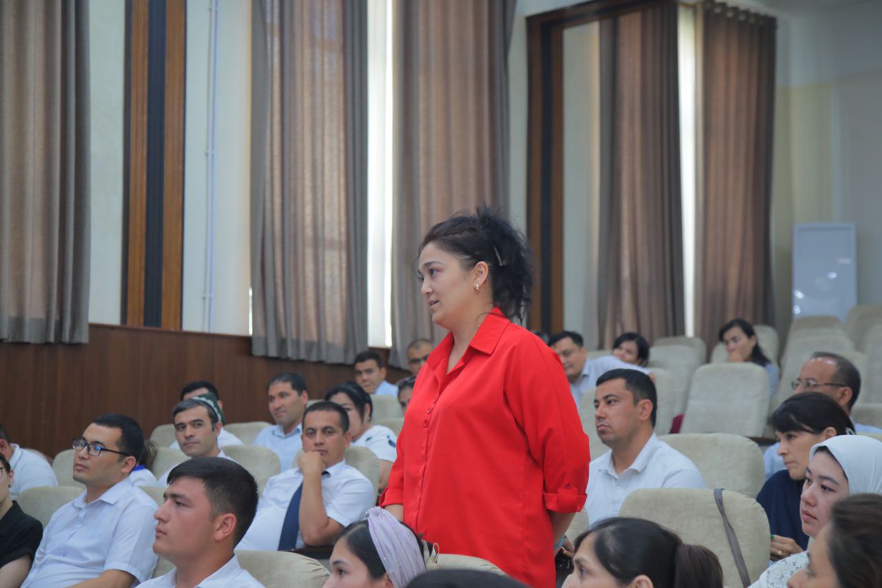 Yangi gʻoyalar — yangi natijalar sari: NamDPIda yosh tadqiqotchilar bilan uchrashuv