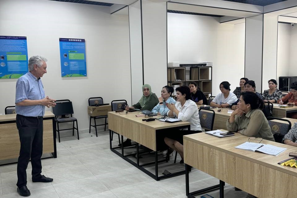 “Axborot-kutubxona faoliyati” yoʻnalishi boʻyicha malaka oshirish kursi muvaffaqiyatli yakunlandi