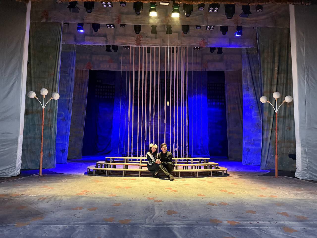 NamDPI talabalari uchun spektakl namoyish etildi