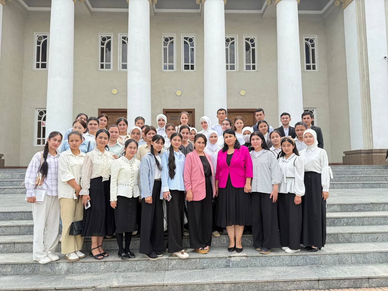 NamDPI talabalari uchun spektakl namoyish etildi