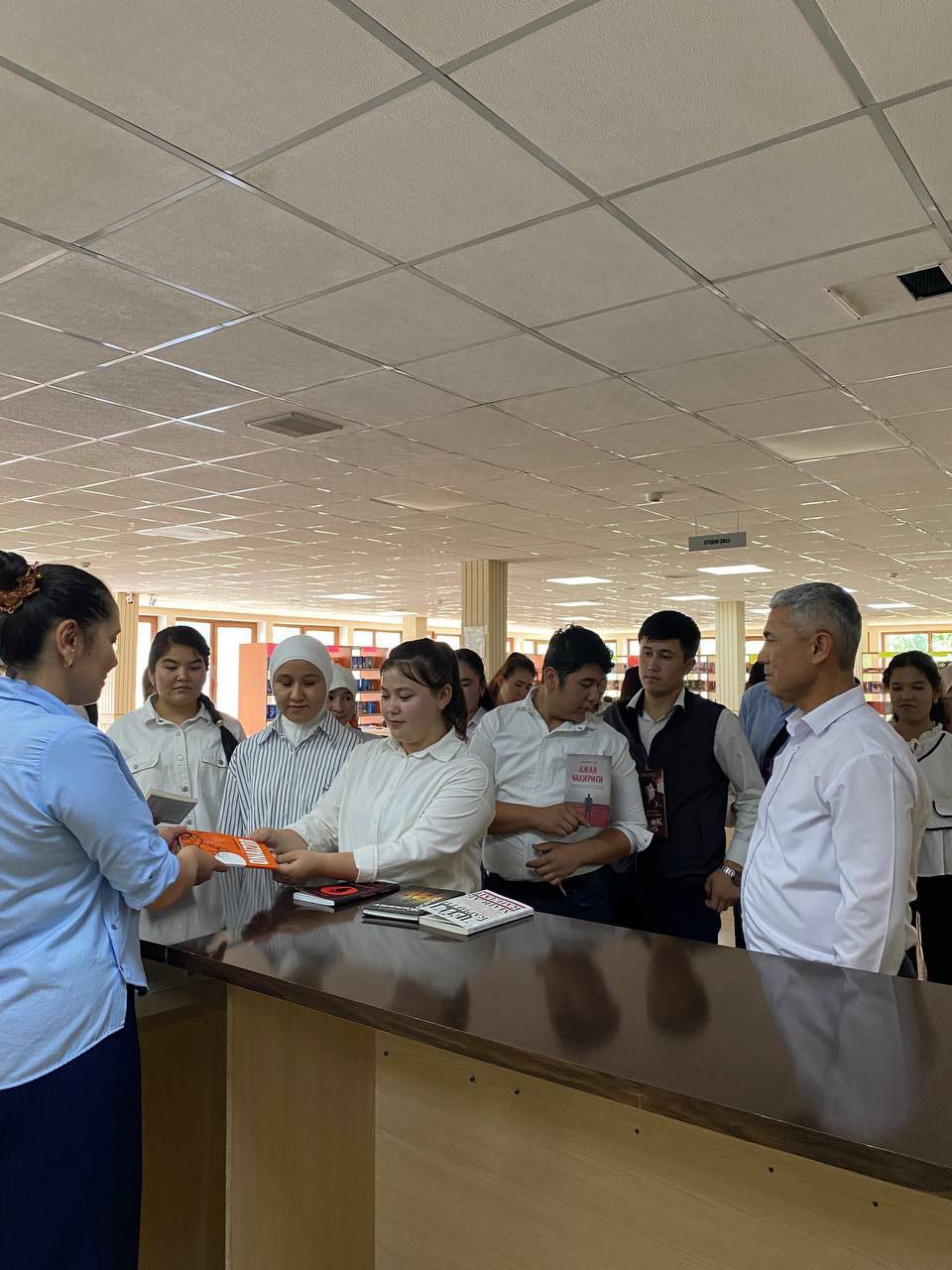 NamDPIda "Kitoblar ulashamiz" chellenji davom etmoqda