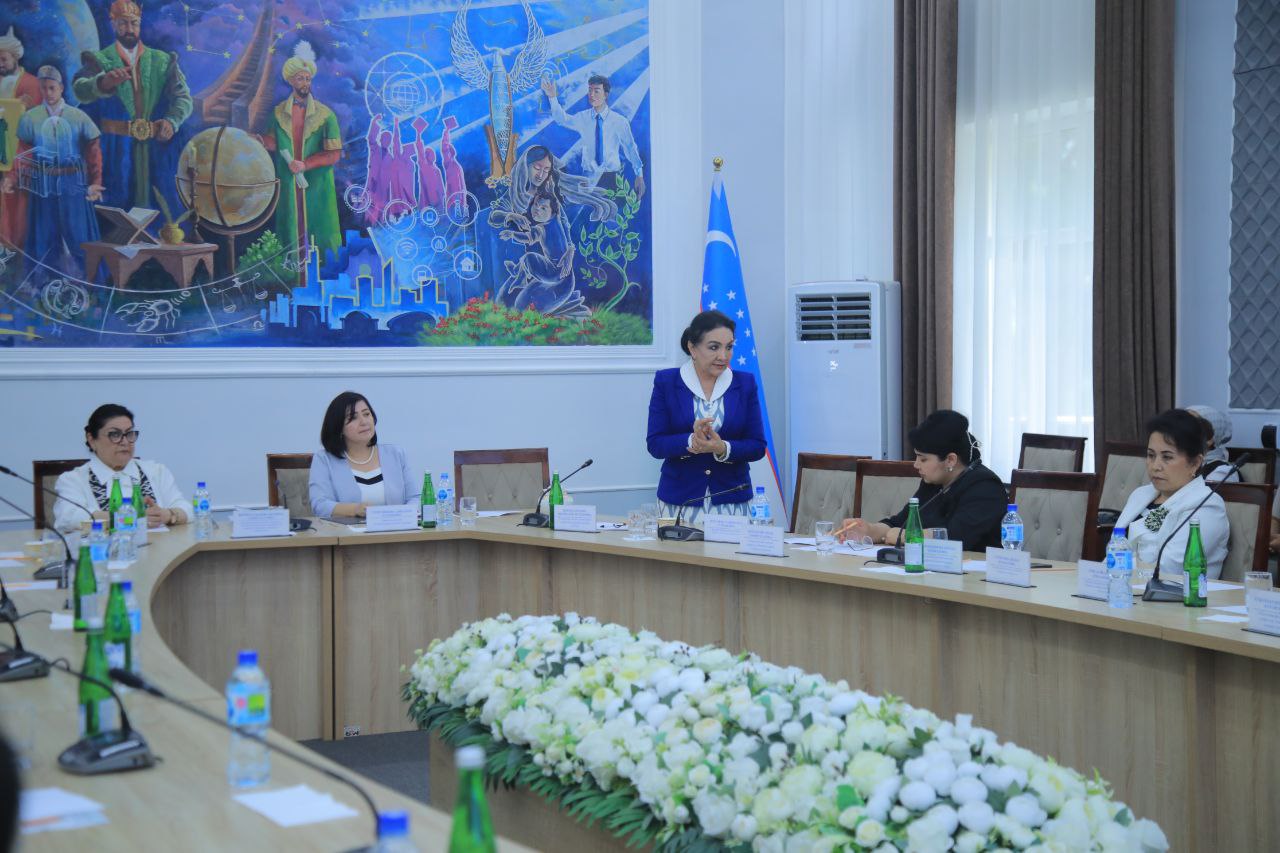 AYOL VA JAMIYAT: YANGICHA QARASH, YANGICHA NIGOH, YANGI MAQSADLAR SARI