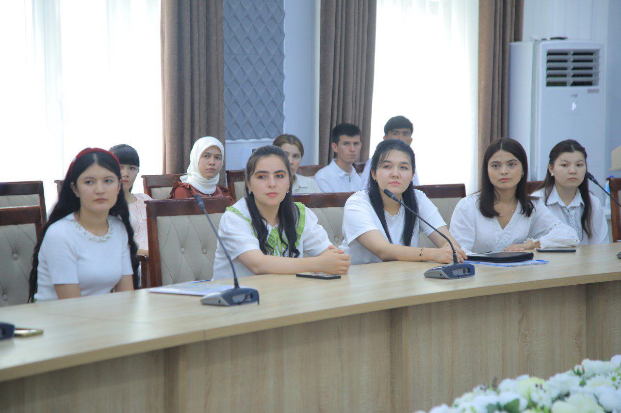 “Taqiqlangan joyda cho‘milmang!” – Talabalar bilan profilaktik uchrashuv o‘tkazildi