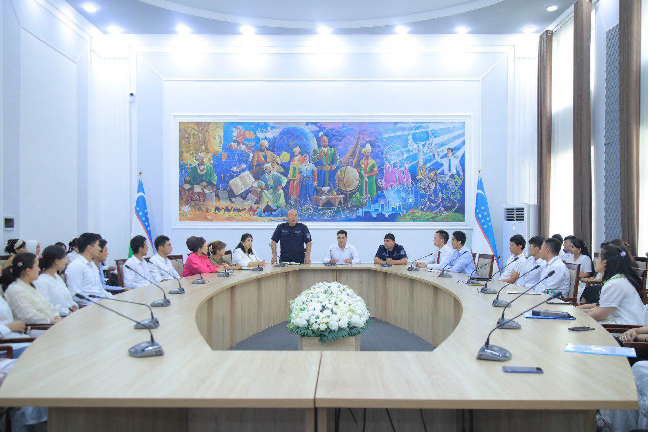 “Taqiqlangan joyda cho‘milmang!” – Talabalar bilan profilaktik uchrashuv o‘tkazildi