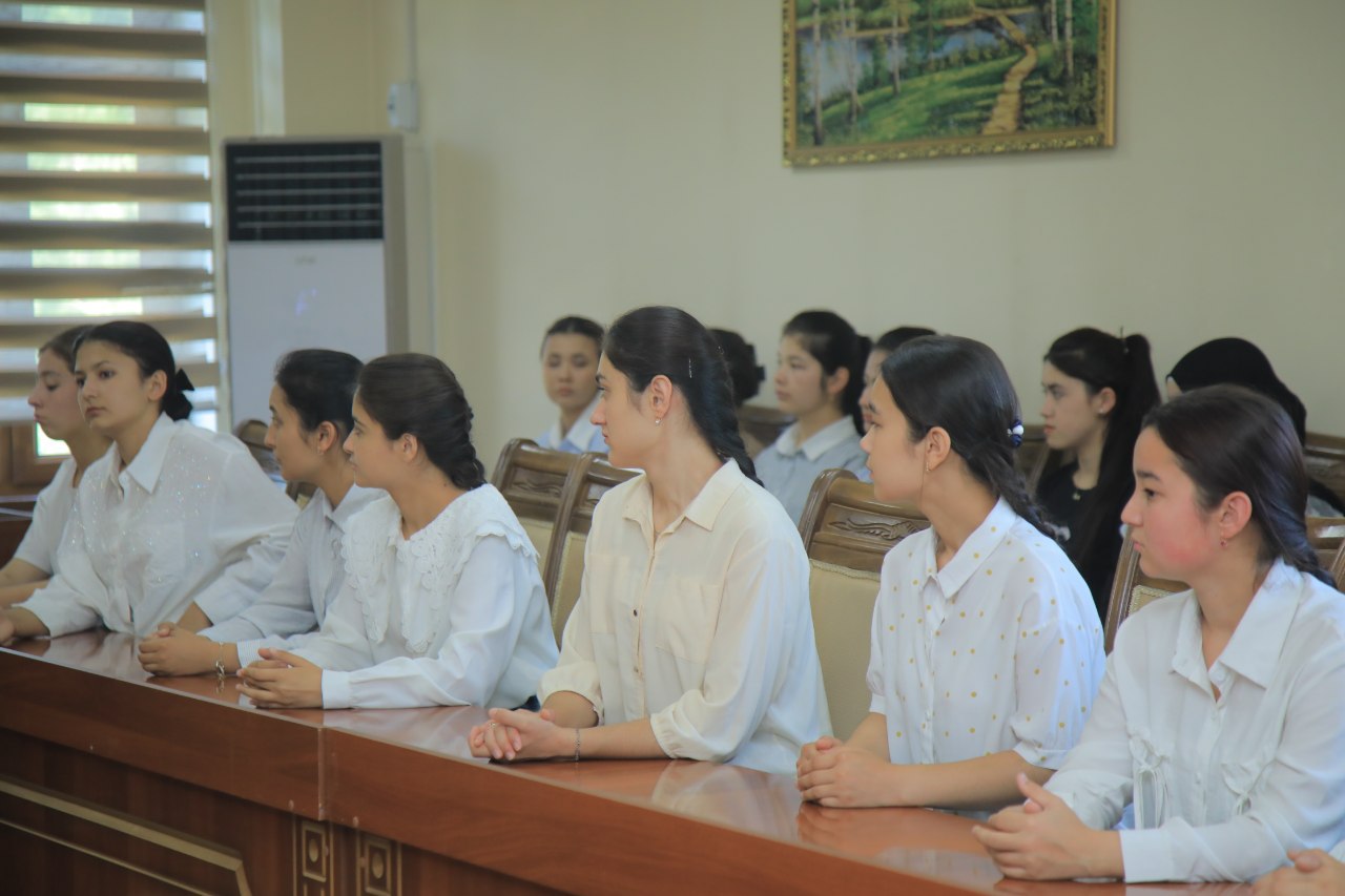Ilmiy tadqiqot faoliyati boʻyicha seminar-trening tashkil etildi.