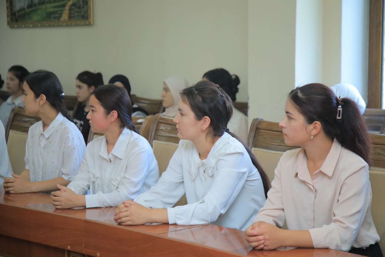 Ilmiy tadqiqot faoliyati boʻyicha seminar-trening tashkil etildi.