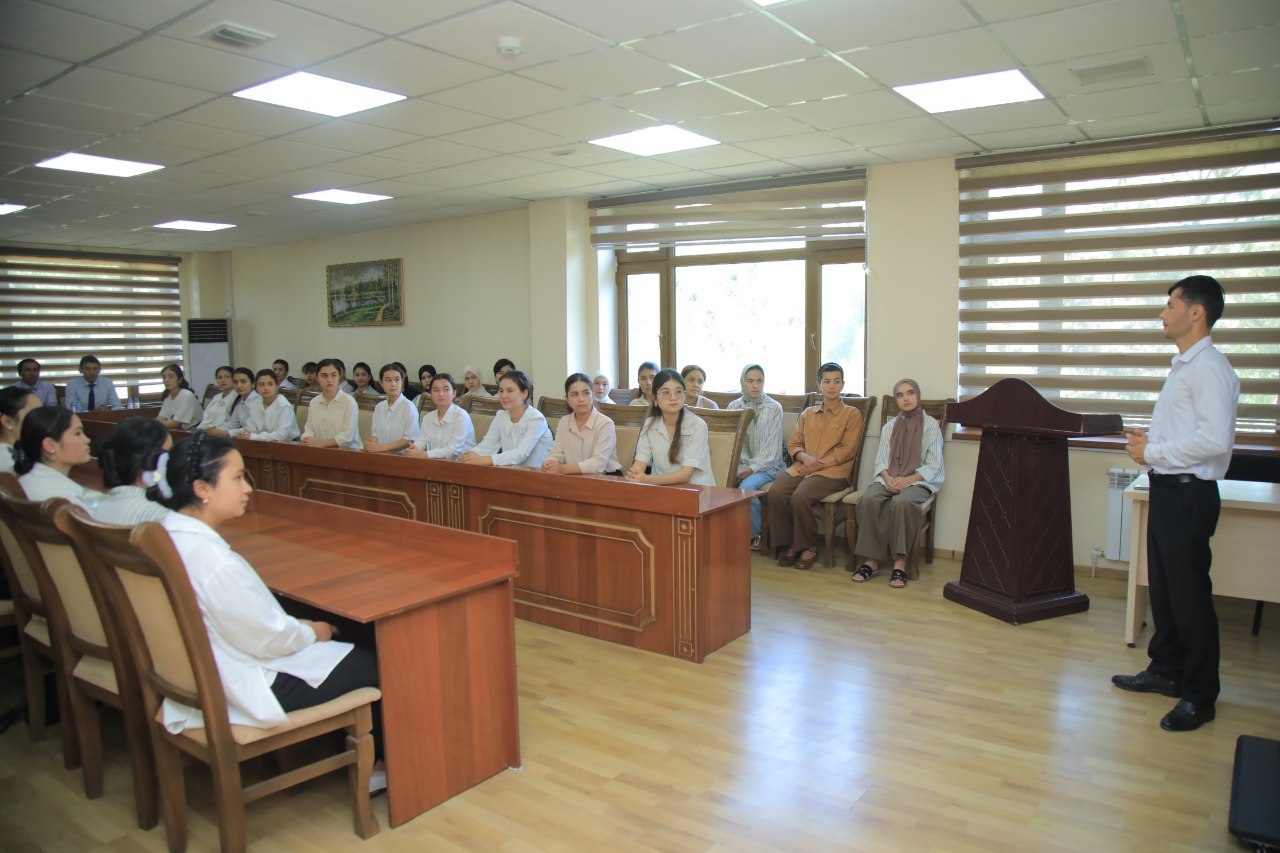 Ilmiy tadqiqot faoliyati boʻyicha seminar-trening tashkil etildi.