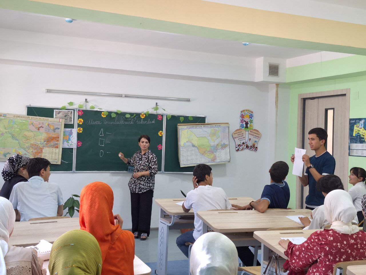 Namangan davlat pedagogika institutining psixolog-mutaxassislari tomonidan psixologik seminar-trening tashkil etib kelinmoqda.
