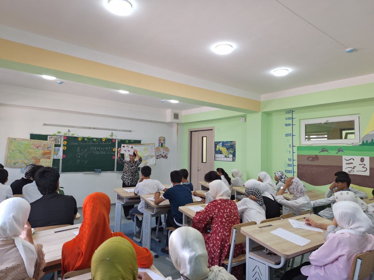 Namangan davlat pedagogika institutining psixolog-mutaxassislari tomonidan psixologik seminar-trening tashkil etib kelinmoqda.