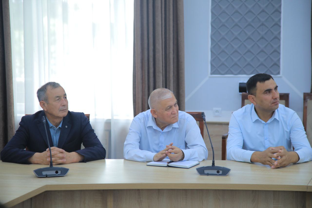 NamDPI rahbar va xodimlari hamda professor-oʻqituvchilari "Siyosiy-ma’rifat soati"da ishtirok etdi.