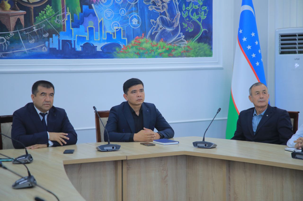 NamDPI rahbar va xodimlari hamda professor-oʻqituvchilari "Siyosiy-ma’rifat soati"da ishtirok etdi.