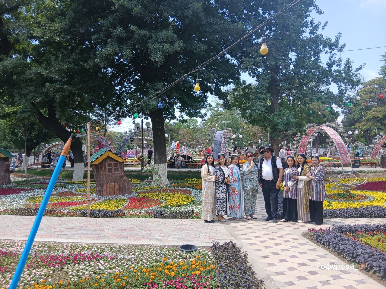 BIR KELIB KETING, GULBOG'IMIZGA...