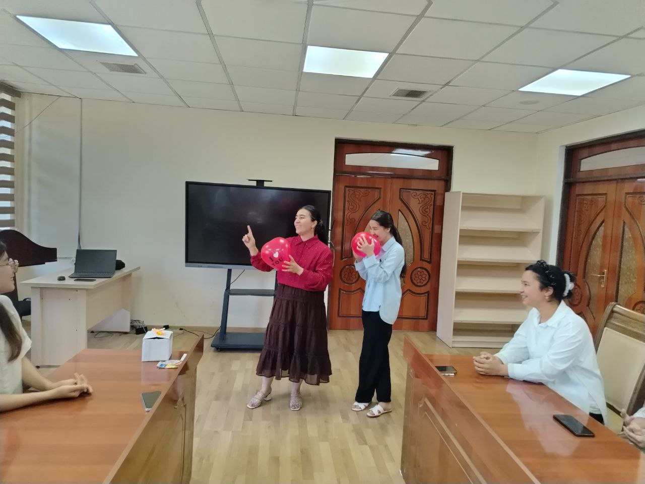 ”Stress va uni boshqarish usullari” mavzusida psixologik trening tashkil etildi.