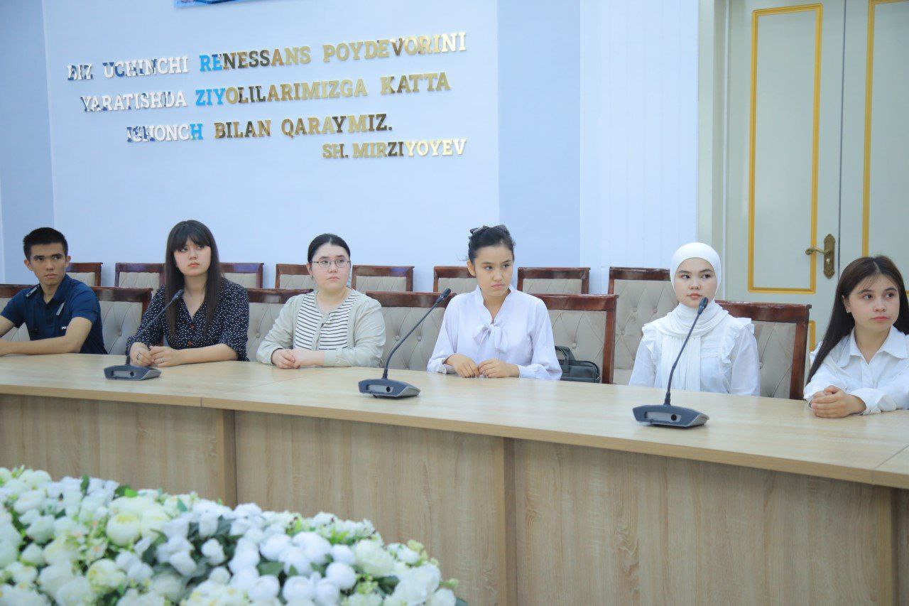 Oʻzbekiston yoshlar ittifoqi Namangan viloyat Kengashi tashabbusi bilan "Munozara" intellektual oʻyini tashkil etildi