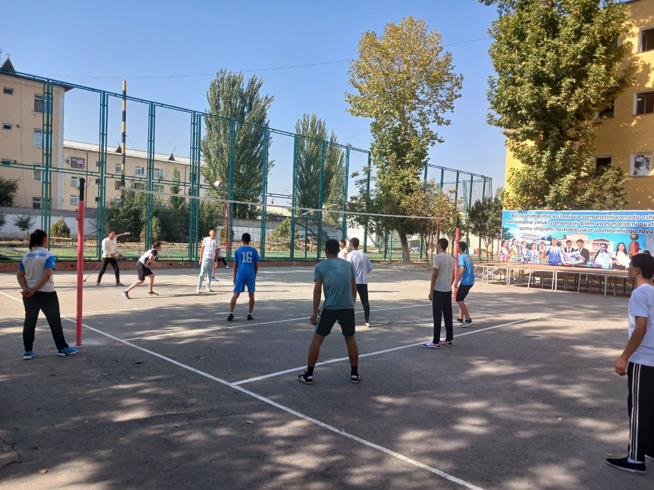 "Dolzarb 90 kun” loyihasi doirasida  voleybol musobaqasi tashkil etildi