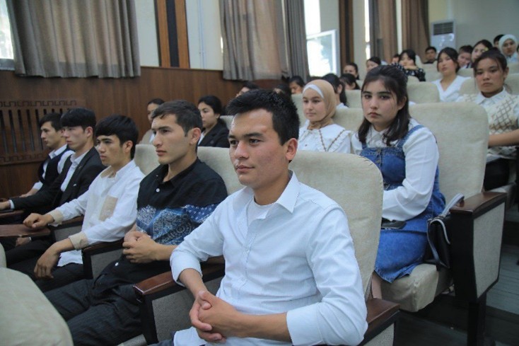 Namangan davlat pedagogika institutida ochiq muloqot: ekologiya va yoshlik masalalari muhokama markazida