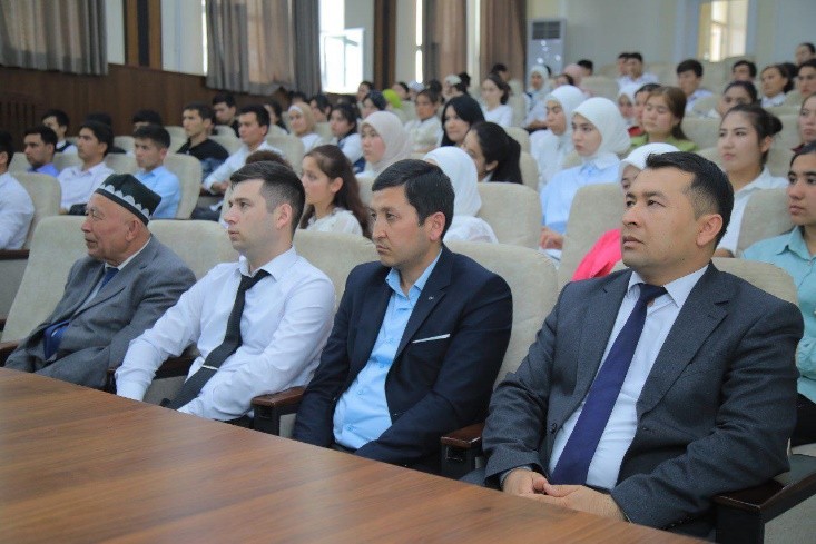 Namangan davlat pedagogika institutida ochiq muloqot: ekologiya va yoshlik masalalari muhokama markazida